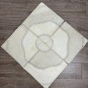 Real Cowhide Flower White/ White Stitching Rug Reversible White & Brown Square